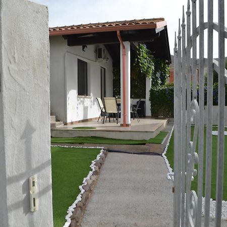 Casa Giovanna San Giovanni Suergiu Ngoại thất bức ảnh