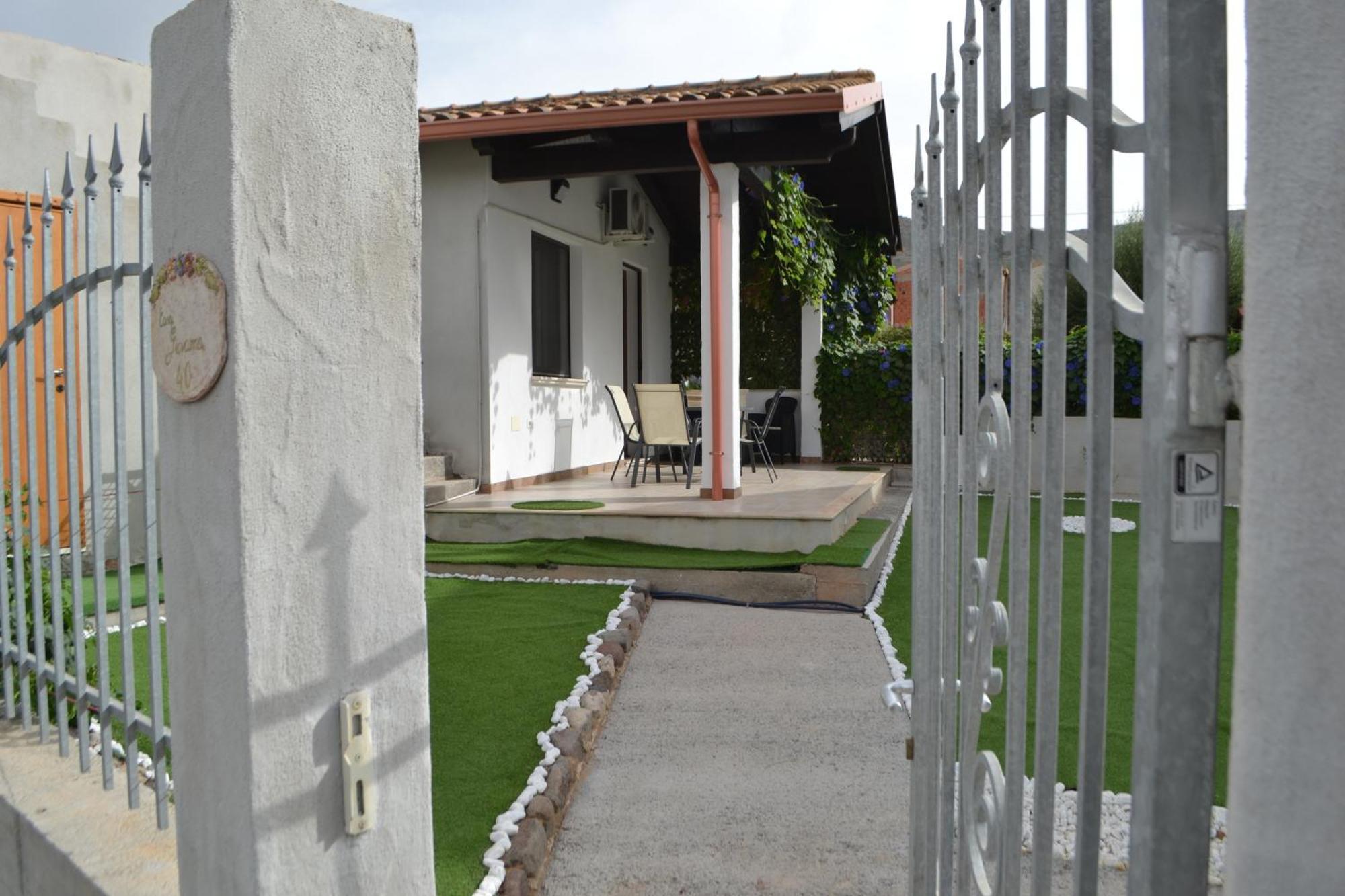 Casa Giovanna San Giovanni Suergiu Ngoại thất bức ảnh